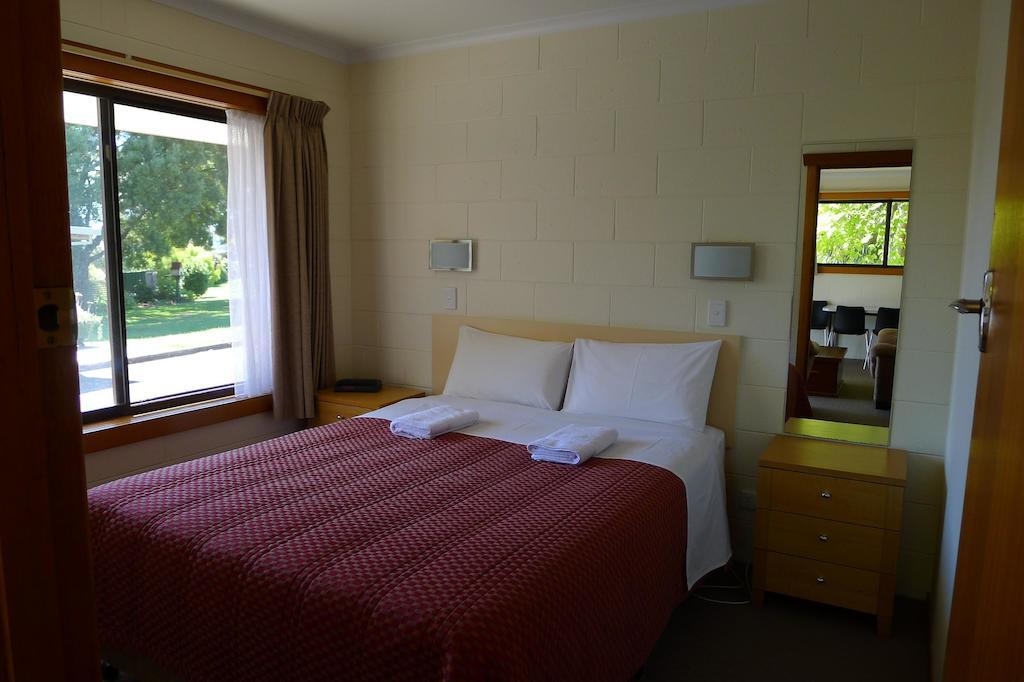 Willaway Motel Apartments Ulverstone Room photo