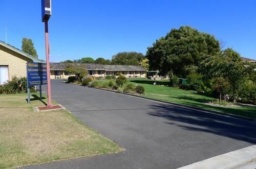Willaway Motel Apartments Ulverstone Exterior photo