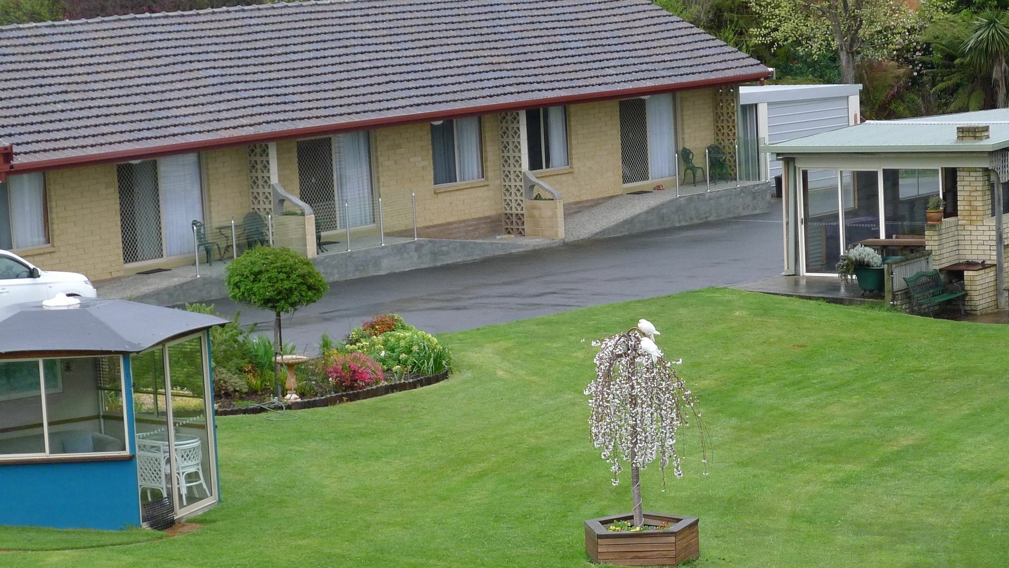 Willaway Motel Apartments Ulverstone Exterior photo